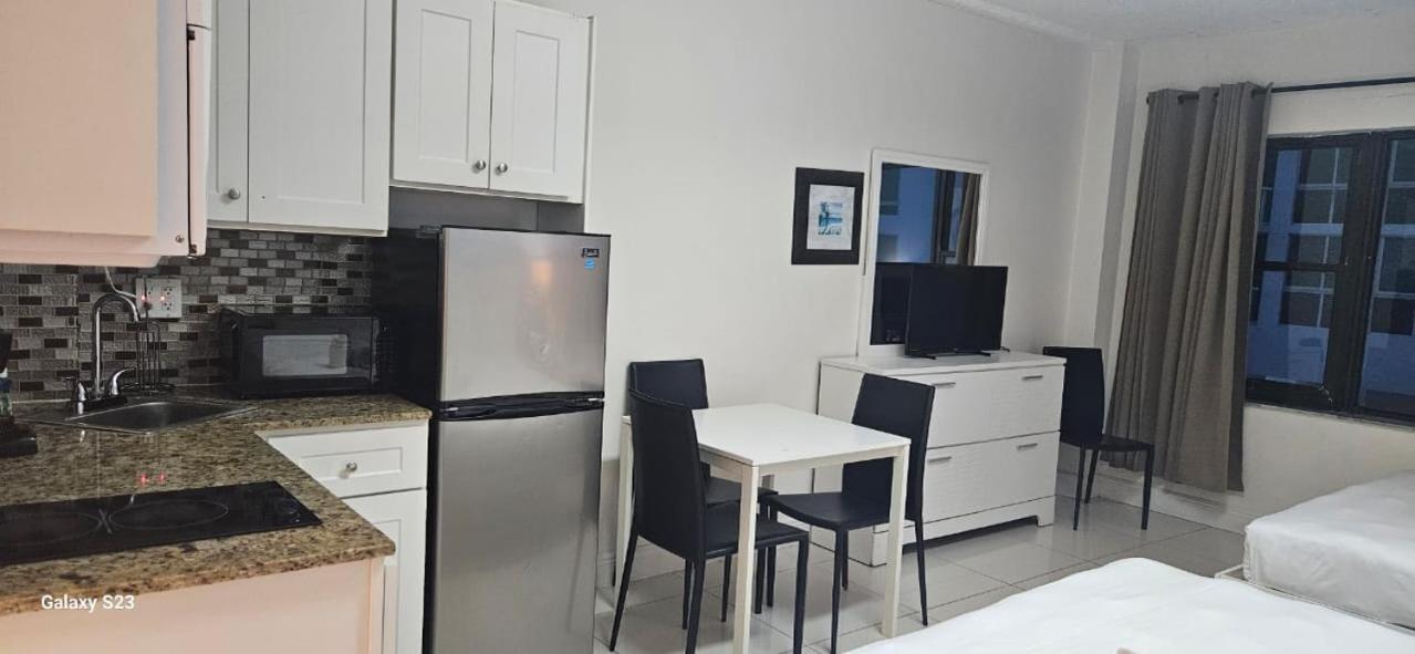 Miami Beachfront With Pool Wifi & Cheap Parking Διαμέρισμα Εξωτερικό φωτογραφία